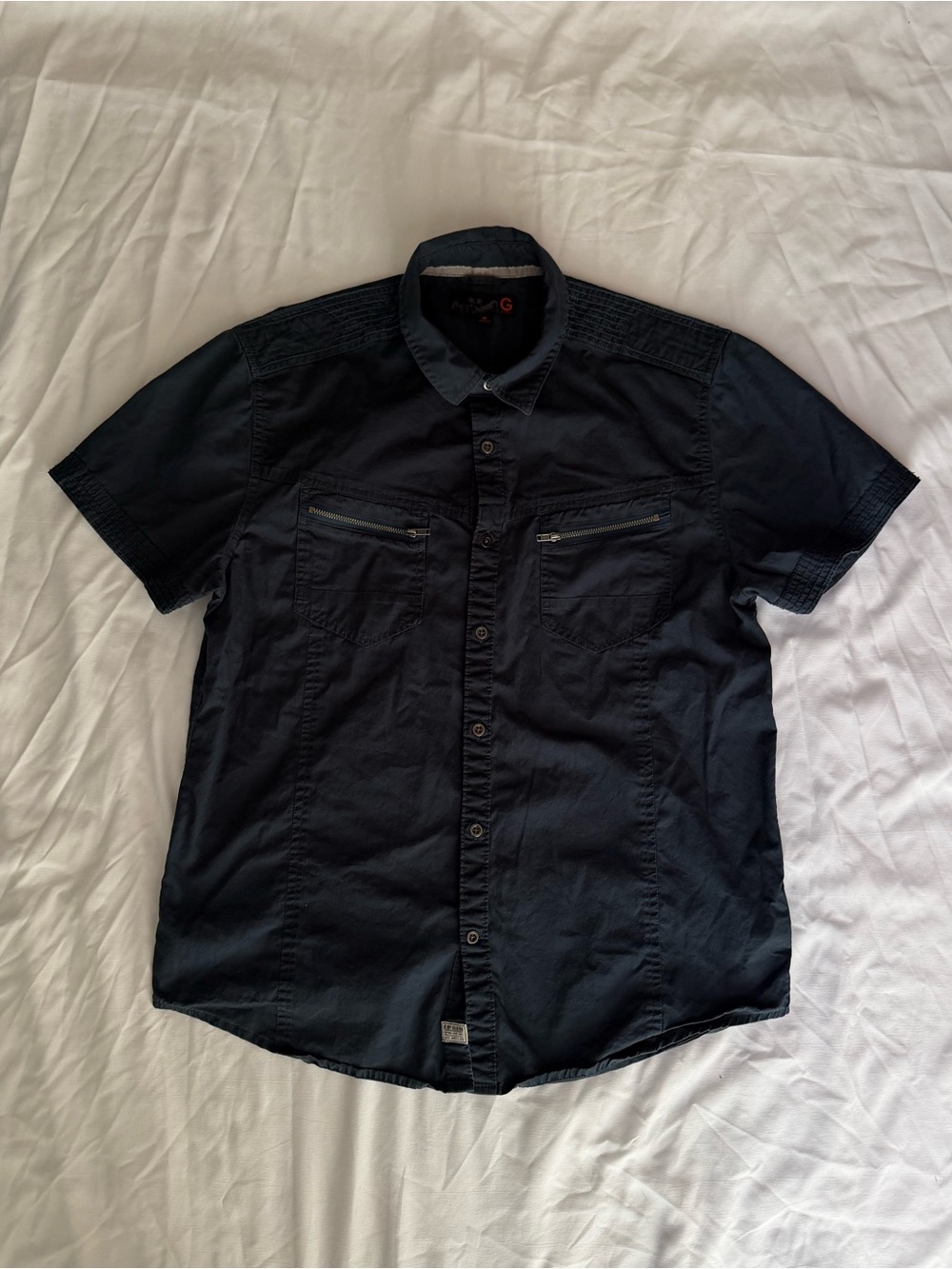 Men's Guess Short Sleeve Casual Button-Up Shirt - Navy